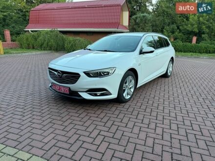 Белый Опель Инсигния, объемом двигателя 1.6 л и пробегом 170 тыс. км за 11700 $, фото 1 на Automoto.ua