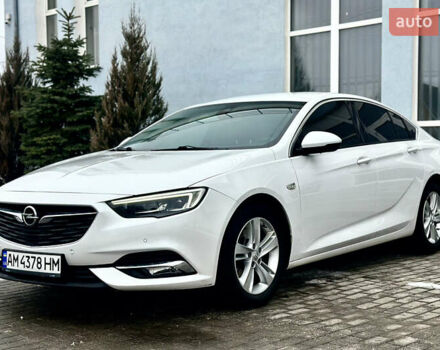 Білий Опель Інсігнія, об'ємом двигуна 1.96 л та пробігом 236 тис. км за 14650 $, фото 1 на Automoto.ua