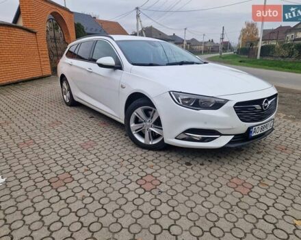 Белый Опель Инсигния, объемом двигателя 1.96 л и пробегом 223 тыс. км за 15000 $, фото 1 на Automoto.ua