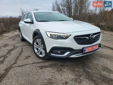 Білий Опель Інсігнія, об'ємом двигуна 2 л та пробігом 231 тис. км за 15000 $, фото 1 на Automoto.ua