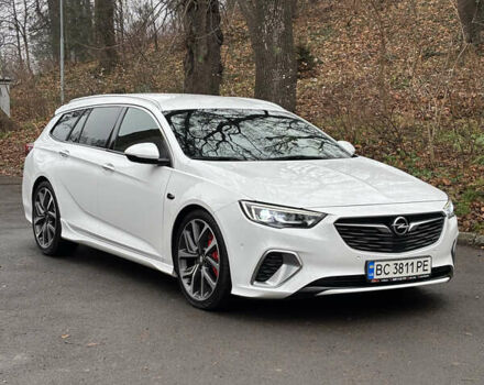 Белый Опель Инсигния, объемом двигателя 1.96 л и пробегом 209 тыс. км за 22000 $, фото 1 на Automoto.ua