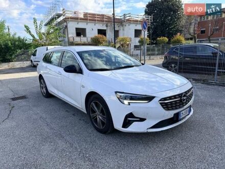 Белый Опель Инсигния, объемом двигателя 2 л и пробегом 103 тыс. км за 14500 $, фото 1 на Automoto.ua