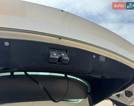 Бежевый Опель Инсигния, объемом двигателя 2 л и пробегом 198 тыс. км за 10300 $, фото 10 на Automoto.ua