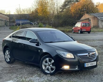 Чорний Опель Інсігнія, об'ємом двигуна 2 л та пробігом 200 тис. км за 5450 $, фото 4 на Automoto.ua