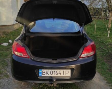 Черный Опель Инсигния, объемом двигателя 2 л и пробегом 321 тыс. км за 7200 $, фото 12 на Automoto.ua