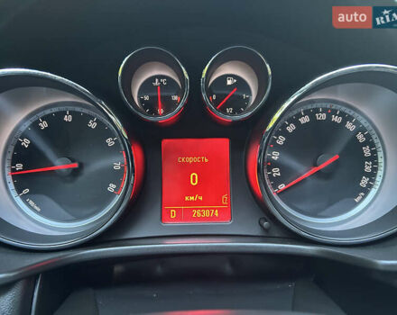 Чорний Опель Інсігнія, об'ємом двигуна 2 л та пробігом 263 тис. км за 7900 $, фото 16 на Automoto.ua