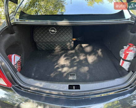 Чорний Опель Інсігнія, об'ємом двигуна 2 л та пробігом 263 тис. км за 7900 $, фото 9 на Automoto.ua