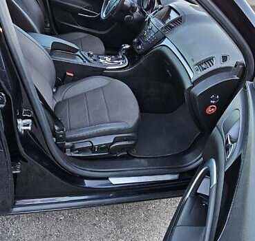 Чорний Опель Інсігнія, об'ємом двигуна 2 л та пробігом 182 тис. км за 8300 $, фото 15 на Automoto.ua