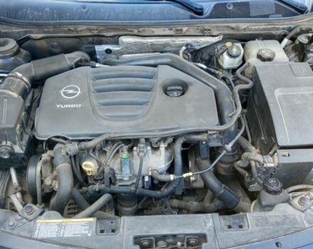 Чорний Опель Інсігнія, об'ємом двигуна 2 л та пробігом 190 тис. км за 7200 $, фото 7 на Automoto.ua