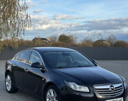 Опель Інсігнія 2009 у Калуше на Automoto.ua Чорний Опель Інсігнія, об'ємом двигуна 2 л та пробігом 290 тис. км за 7900 $, фото 1 на Automoto.ua