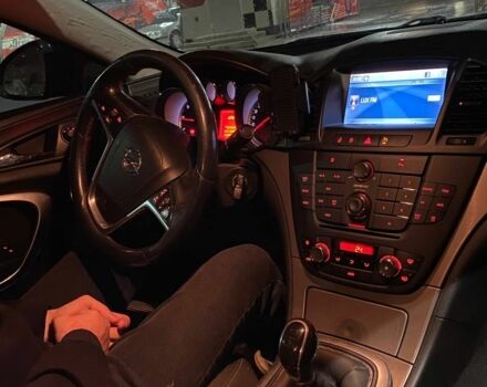 Черный Опель Инсигния, объемом двигателя 2 л и пробегом 243 тыс. км за 7000 $, фото 3 на Automoto.ua