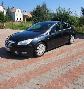 Черный Опель Инсигния, объемом двигателя 1.96 л и пробегом 270 тыс. км за 8950 $, фото 2 на Automoto.ua