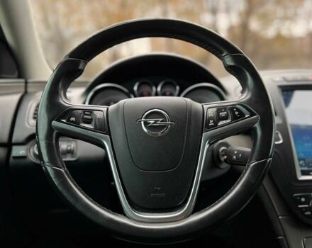 Чорний Опель Інсігнія, об'ємом двигуна 1.5 л та пробігом 161 тис. км за 8750 $, фото 7 на Automoto.ua