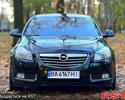 Черный Опель Инсигния, объемом двигателя 2 л и пробегом 246 тыс. км за 9999 $, фото 1 на Automoto.ua