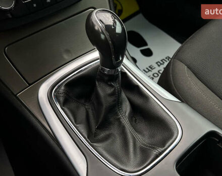 Чорний Опель Інсігнія, об'ємом двигуна 1.36 л та пробігом 161 тис. км за 8750 $, фото 13 на Automoto.ua