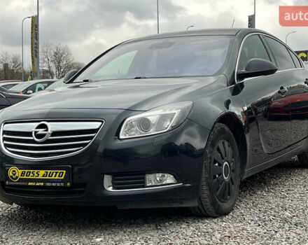Чорний Опель Інсігнія, об'ємом двигуна 1.36 л та пробігом 161 тис. км за 8750 $, фото 2 на Automoto.ua