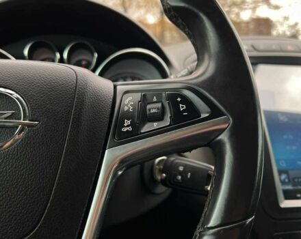 Чорний Опель Інсігнія, об'ємом двигуна 1.5 л та пробігом 161 тис. км за 8750 $, фото 9 на Automoto.ua