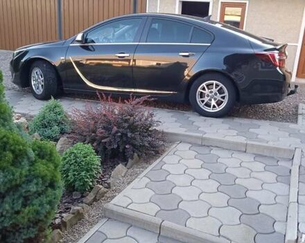 Черный Опель Инсигния, объемом двигателя 2 л и пробегом 200 тыс. км за 9962 $, фото 1 на Automoto.ua