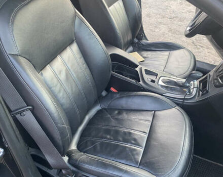 Чорний Опель Інсігнія, об'ємом двигуна 1.6 л та пробігом 245 тис. км за 10500 $, фото 3 на Automoto.ua