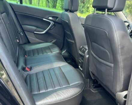 Чорний Опель Інсігнія, об'ємом двигуна 2 л та пробігом 192 тис. км за 4000 $, фото 4 на Automoto.ua