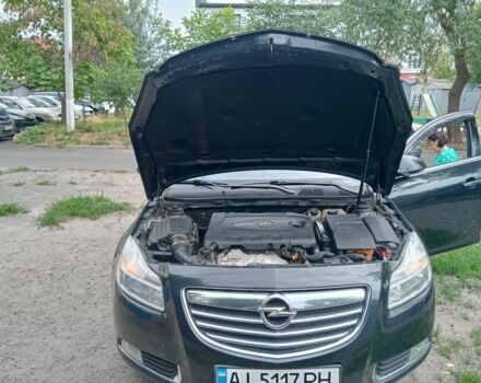 Чорний Опель Інсігнія, об'ємом двигуна 2 л та пробігом 236 тис. км за 7500 $, фото 4 на Automoto.ua