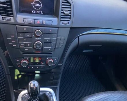 Черный Опель Инсигния, объемом двигателя 1.96 л и пробегом 208 тыс. км за 7750 $, фото 67 на Automoto.ua