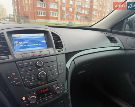 Чорний Опель Інсігнія, об'ємом двигуна 1.6 л та пробігом 204 тис. км за 8000 $, фото 21 на Automoto.ua