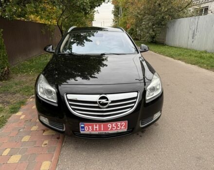 Черный Опель Инсигния, объемом двигателя 1.6 л и пробегом 204 тыс. км за 8300 $, фото 1 на Automoto.ua