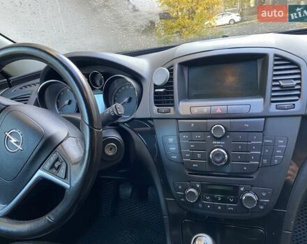 Черный Опель Инсигния, объемом двигателя 1.96 л и пробегом 208 тыс. км за 7750 $, фото 58 на Automoto.ua