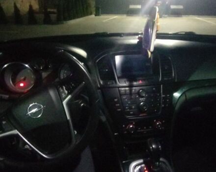 Черный Опель Инсигния, объемом двигателя 2 л и пробегом 328 тыс. км за 3200 $, фото 4 на Automoto.ua