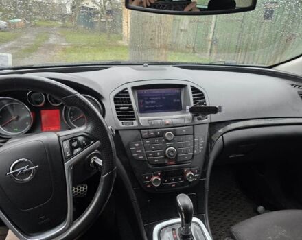 Черный Опель Инсигния, объемом двигателя 2 л и пробегом 305 тыс. км за 2800 $, фото 8 на Automoto.ua