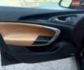 Черный Опель Инсигния, объемом двигателя 1.96 л и пробегом 217 тыс. км за 7600 $, фото 36 на Automoto.ua