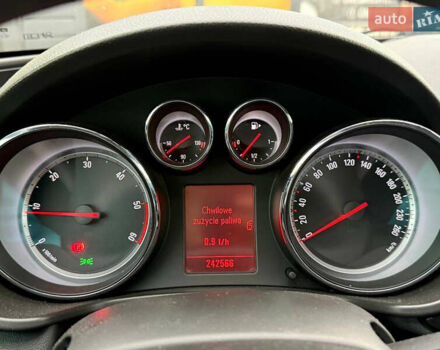 Черный Опель Инсигния, объемом двигателя 1.96 л и пробегом 242 тыс. км за 7600 $, фото 45 на Automoto.ua