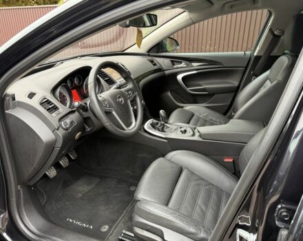 Черный Опель Инсигния, объемом двигателя 1.6 л и пробегом 204 тыс. км за 8300 $, фото 9 на Automoto.ua