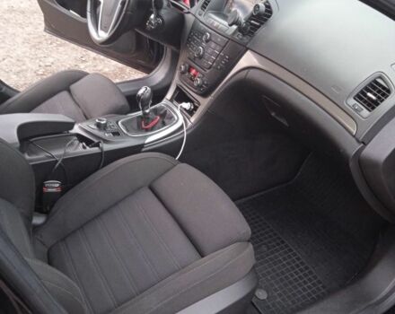 Черный Опель Инсигния, объемом двигателя 1.6 л и пробегом 240 тыс. км за 5600 $, фото 6 на Automoto.ua