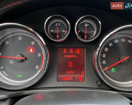 Черный Опель Инсигния, объемом двигателя 1.96 л и пробегом 304 тыс. км за 6990 $, фото 12 на Automoto.ua