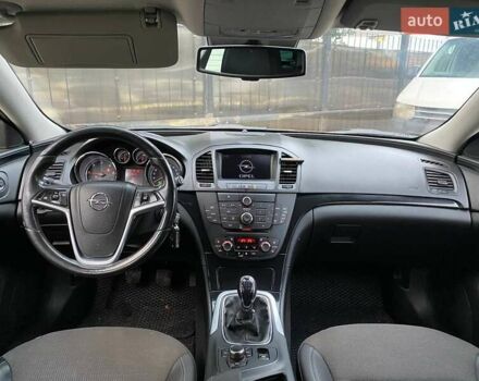 Черный Опель Инсигния, объемом двигателя 1.96 л и пробегом 304 тыс. км за 6990 $, фото 13 на Automoto.ua