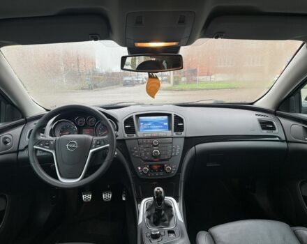 Черный Опель Инсигния, объемом двигателя 1.6 л и пробегом 204 тыс. км за 8000 $, фото 8 на Automoto.ua