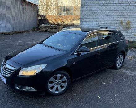 Черный Опель Инсигния, объемом двигателя 0 л и пробегом 308 тыс. км за 4250 $, фото 1 на Automoto.ua