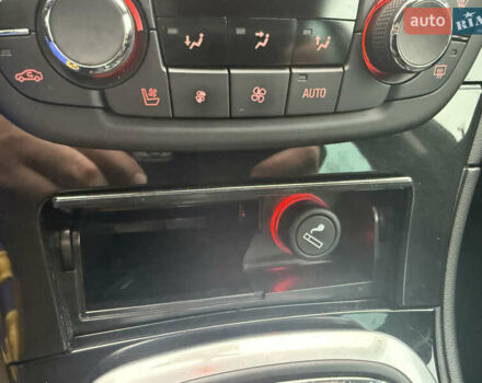 Чорний Опель Інсігнія, об'ємом двигуна 1.6 л та пробігом 204 тис. км за 8000 $, фото 27 на Automoto.ua