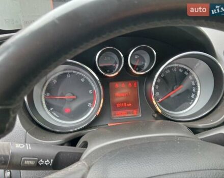 Черный Опель Инсигния, объемом двигателя 1.96 л и пробегом 236 тыс. км за 7500 $, фото 12 на Automoto.ua