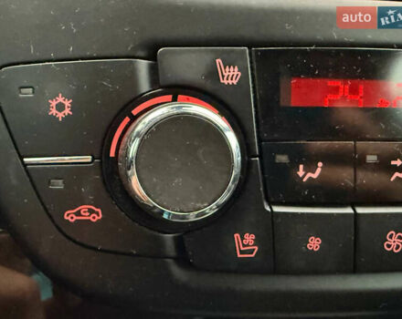 Черный Опель Инсигния, объемом двигателя 1.96 л и пробегом 242 тыс. км за 7600 $, фото 50 на Automoto.ua