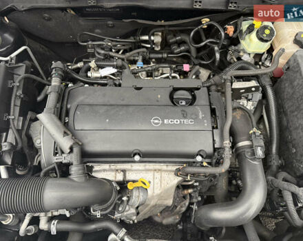 Чорний Опель Інсігнія, об'ємом двигуна 1.6 л та пробігом 204 тис. км за 8000 $, фото 51 на Automoto.ua