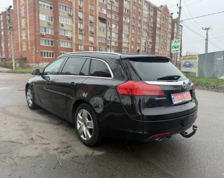 Черный Опель Инсигния, объемом двигателя 1.6 л и пробегом 204 тыс. км за 8000 $, фото 4 на Automoto.ua