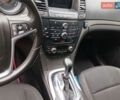 Черный Опель Инсигния, объемом двигателя 2 л и пробегом 260 тыс. км за 6300 $, фото 5 на Automoto.ua