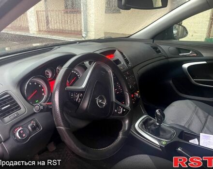 Черный Опель Инсигния, объемом двигателя 1.8 л и пробегом 241 тыс. км за 8000 $, фото 4 на Automoto.ua