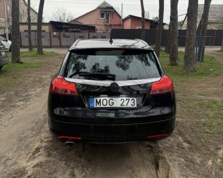 Черный Опель Инсигния, объемом двигателя 2 л и пробегом 330 тыс. км за 2750 $, фото 3 на Automoto.ua