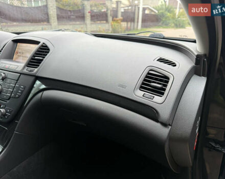 Черный Опель Инсигния, объемом двигателя 1.6 л и пробегом 204 тыс. км за 8300 $, фото 39 на Automoto.ua