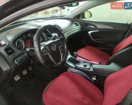 Опель Инсигния 2010 в Львове на Automoto.ua Черный Опель Инсигния, объемом двигателя 2 л и пробегом 350 тыс. км за 6500 $, фото 2 на Automoto.ua