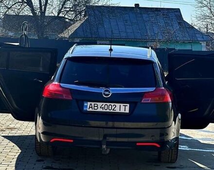 Чорний Опель Інсігнія, об'ємом двигуна 2 л та пробігом 296 тис. км за 7000 $, фото 3 на Automoto.ua